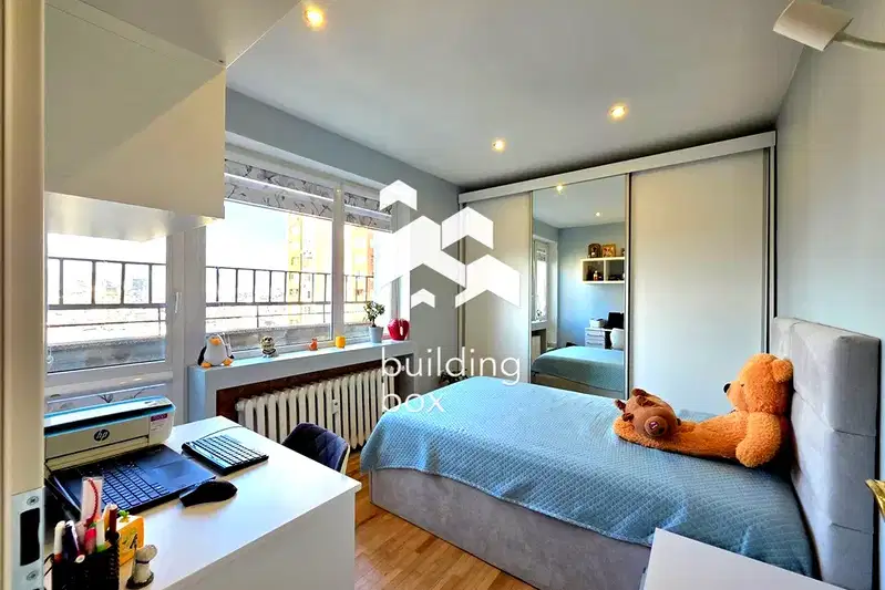 3-bedroom apartment in Sofiya, Hipodruma