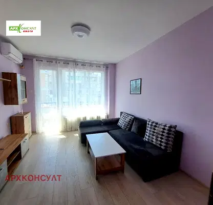 Снимка 2 — Двустаен апартамент с голяма тераса в Изток, София