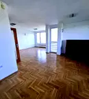 Тристаен апартамент с панорамна гледка в Изток, София