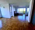 Снимка 2 — Тристаен апартамент с панорамна гледка в Изток, София