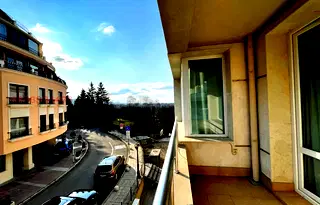 Просторен 4-стаен апартамент в ж.к. Южен парк с паркомясто