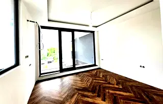 Тристаен апартамент с 2 тераси в Кръстова вада, София