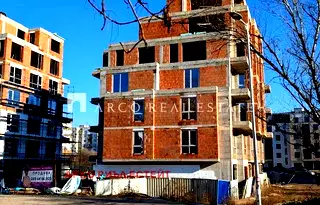 Тристаен апартамент в София, Левски В