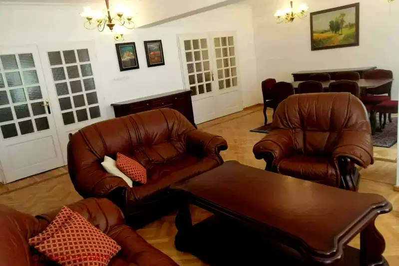 4-bedroom apartment in Sofia, Lozenec