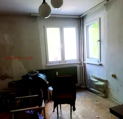 Снимка 2 — Двустаен апартамент с голяма тераса в Люлин 1, София