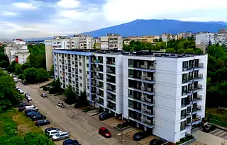 Тристаен апартамент с две тераси в Люлин 3, София