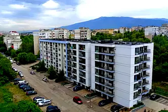 Тристаен апартамент с две тераси в Люлин 3, София