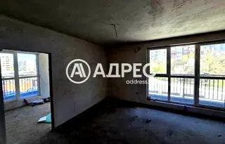 Тристаен апартамент в Люлин 5 с функционално разпределение