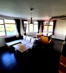 Тристаен апартамент с гледка към Витоша в Люлин 6, София