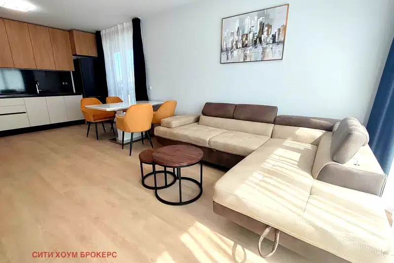 3-bedroom apartment in Sofiya, Lyulin - Centyr