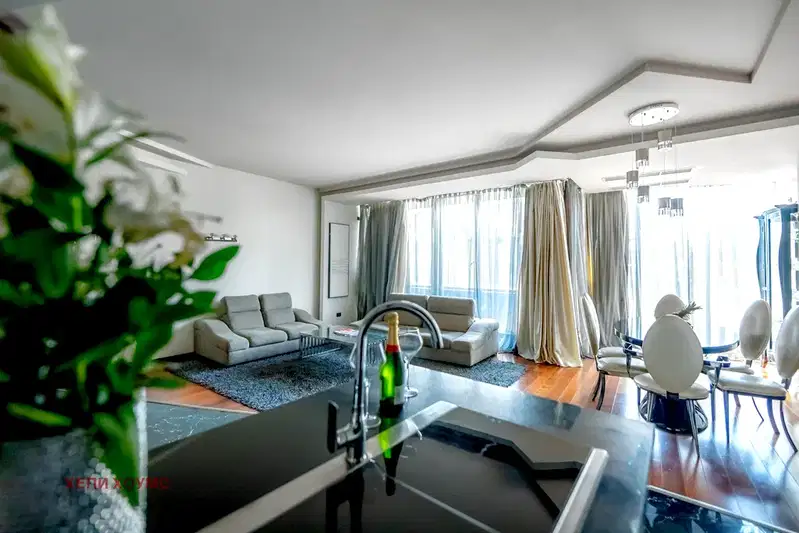 3-bedroom apartment in Sofiya, Manastirski Livadi