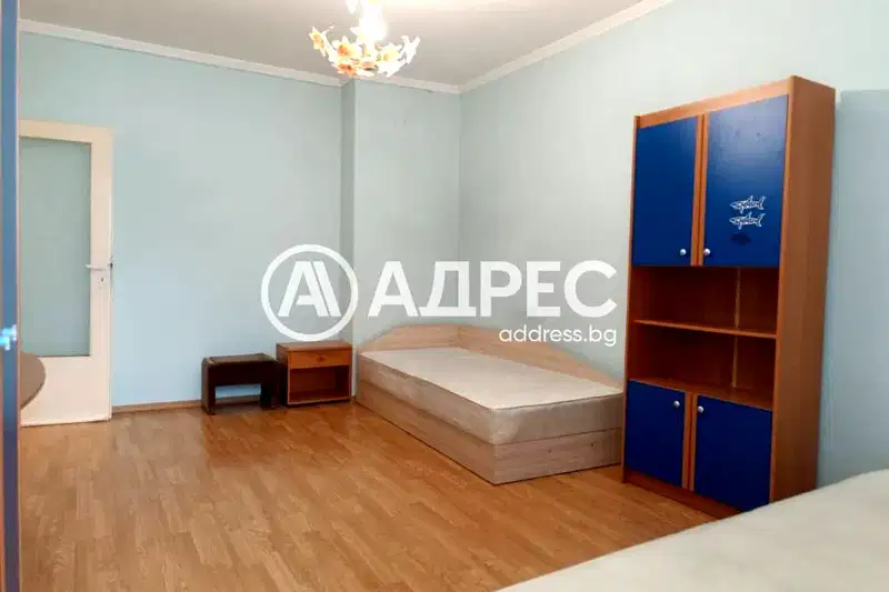 Тристаен апартамент в Младост 3 с две тераси