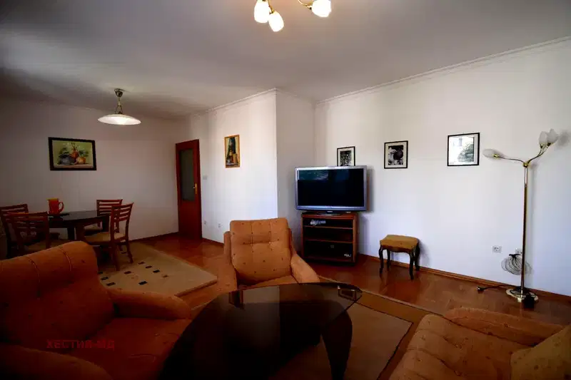 2-bedroom apartment in Sofiya, Oborishte