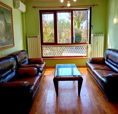 Photo 2 — 3-bedroom apartment in Sofia, Oborishte