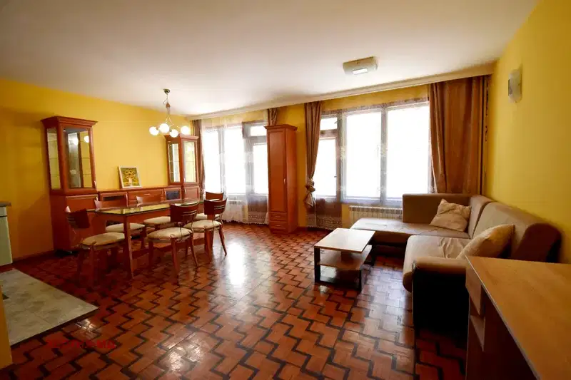 3-bedroom apartment in Sofiya, Oborishte