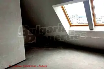 Тристаен апартамент с тераса в Овча купел 2, София