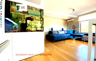 Тристаен апартамент в Разсадника с паркомясто и асансьор