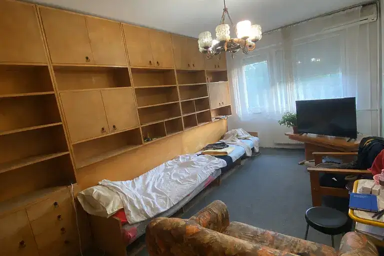 Тристаен апартамент в Слатина с югозападно изложение