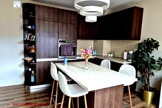 Двустаен апартамент в Стрелбище с капандури Velux на последен етаж