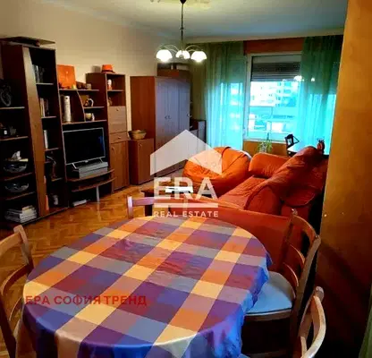 Снимка 2 — Двустаен апартамент с балкон в Стрелбище, София