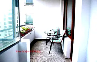 Тристаен апартамент с тераса в Света Троица, София