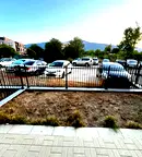 Двустаен апартамент с двор и паркомясто във Витоша, София