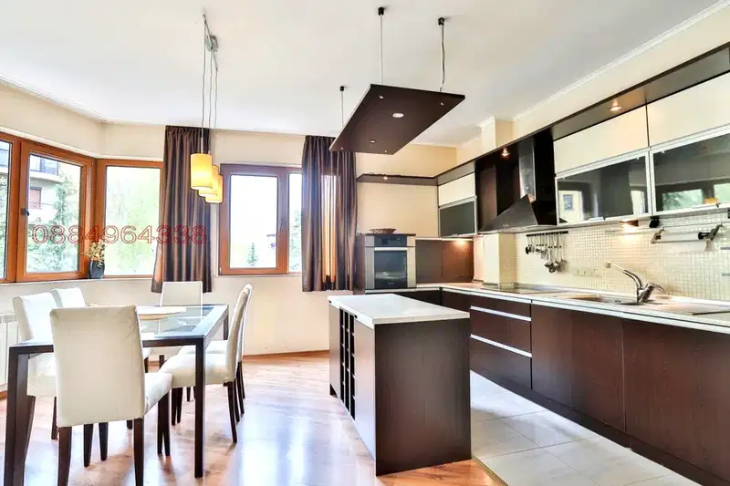 3-bedroom apartment in Sofiya, Vitosha