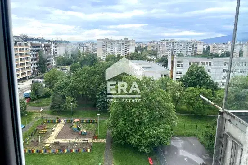 2-стаен апартамент с тераса в ж.к. Връбница 1, София
