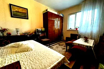 Тристаен апартамент в Захарна фабрика с възможност за мезонет