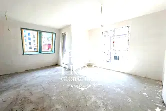 Тристаен апартамент с две тераси в Аспарухово, Варна