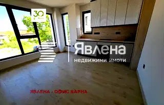 Тристаен апартамент с морска панорама в Аспарухово, Варна