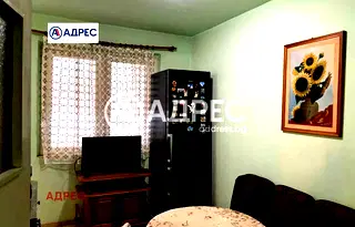 4-стаен апартамент в Автогара, Варна с две тераси