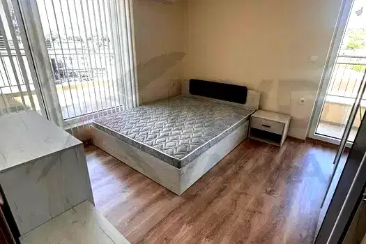 Двустаен апартамент с тераса в Автогара, Варна