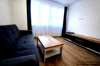 Двустаен апартамент в Базар Левски, Варна, на втори етаж