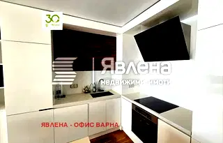 Тристаен апартамент с 124 кв.м в Бриз, Варна с асансьор
