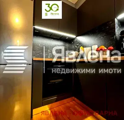 Снимка 3 — Тристайно жилище с две тераси в Централна поща, Варна
