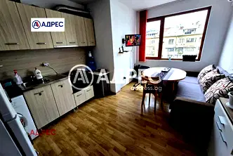 Двустаен апартамент с тераса в Център, Варна