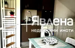 Двустаен апартамент в Център, Варна с артистичен интериор