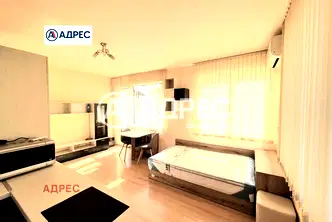 Едностаен апартамент 41 кв.м. във Варна, Цветен квартал с две тераси