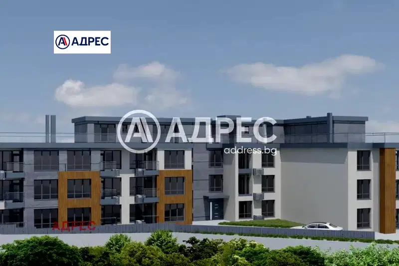 Двустаен апартамент в Изгрев, Варна с маза и асансьор