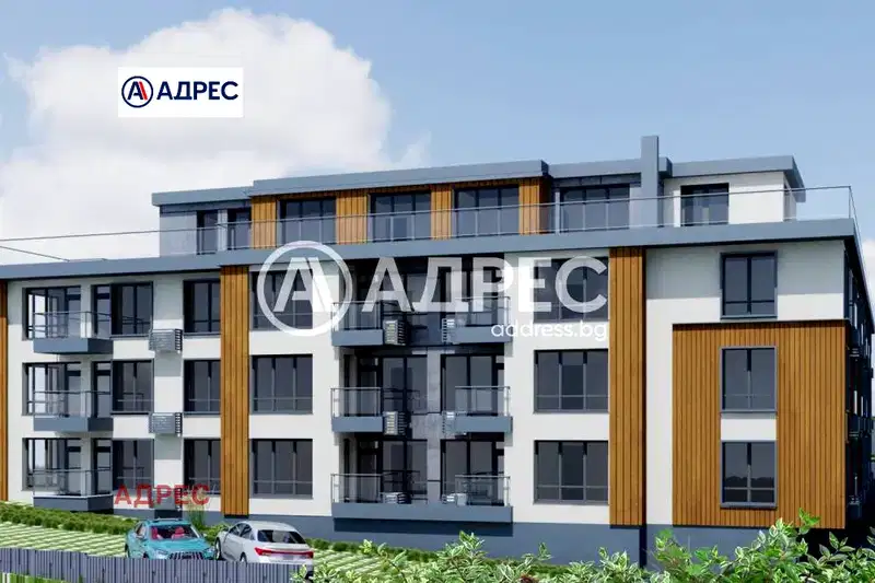 Двустаен апартамент в Изгрев, Варна с маза и асансьор