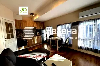 Двустаен апартамент с тераса в Колхозен пазар, Варна