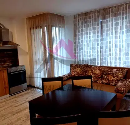 Снимка 3 — Двустаен апартамент с две тераси в Колхозен пазар, Варна