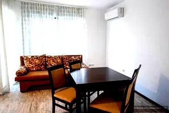 Двустаен апартамент в Колхозен пазар, Варна, на 2-ри етаж