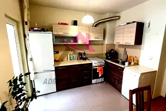 Двустаен апартамент на 3-ти етаж в Колхозен пазар, Варна