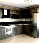 Тристаен апартамент в Колхозен пазар, Варна с асансьор