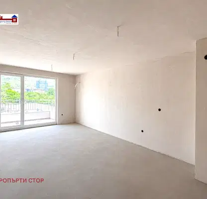 Снимка 2 — Двустаен апартамент в Левски 1, Варна с тераса