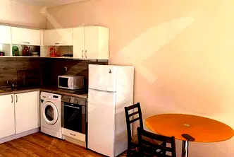 Тристаен апартамент в Левски, Варна с тераса и асансьор