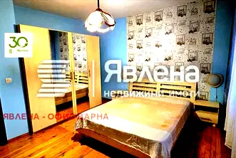 Просторен 4-стаен апартамент с тераса в Лятно кино Тракия, Варна