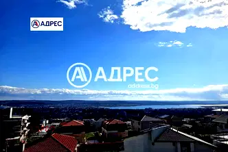 Двустаен апартамент в м-т Пчелина с панорамна гледка